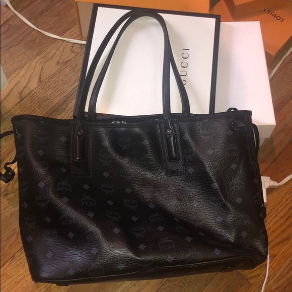 Black MCM tote bag - Picture 2 of 4